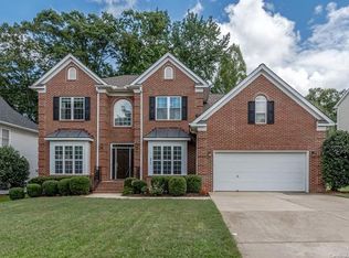 8819 Kingston Forest Dr, Charlotte, NC 28277