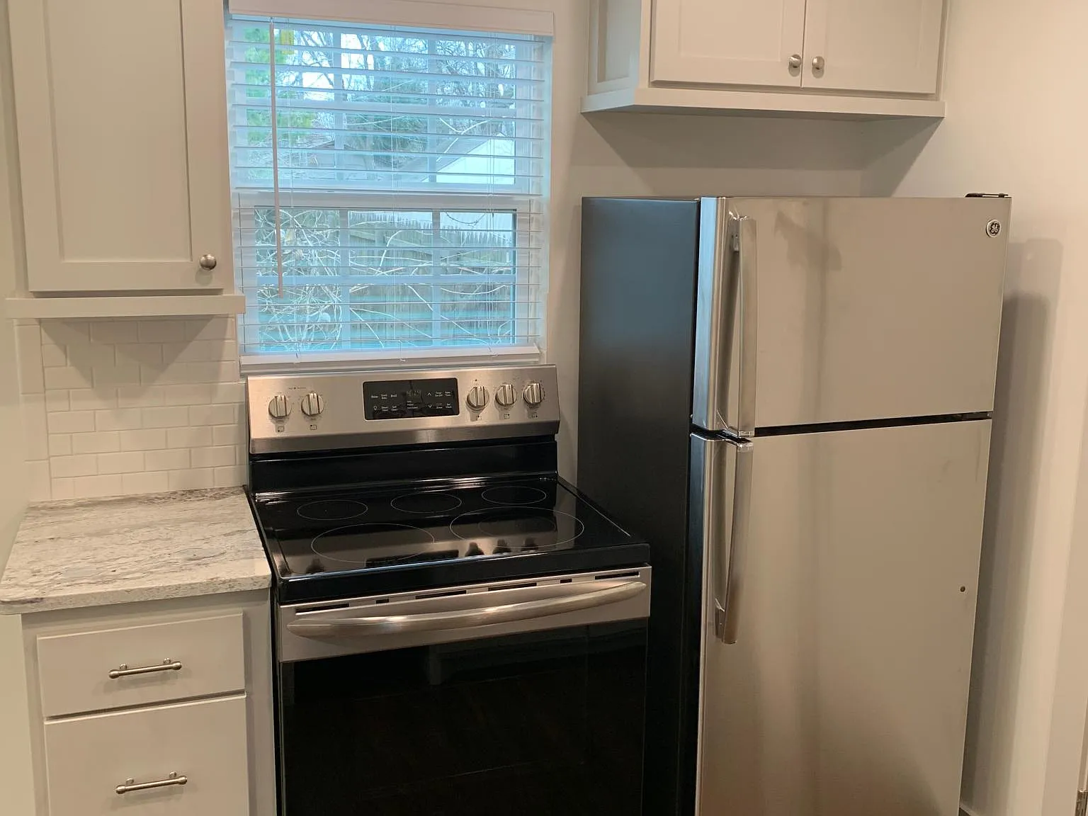 1 bed, 700 sqft, $1,000 — Photo 2
