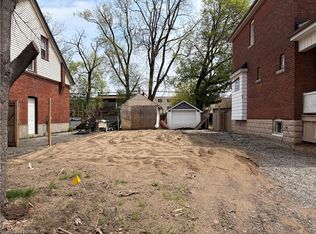 18 Tuxedo Ave N, Hamilton, ON L8H 4P5