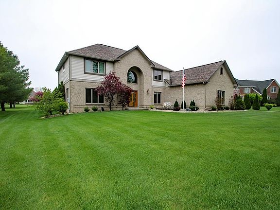 3rd image of 6883 Windrider Ct