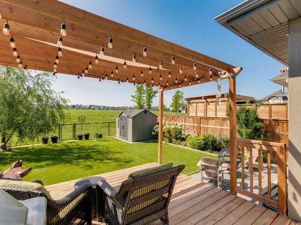 29 N Masters Ter SE, Calgary, AB T3M 2C1