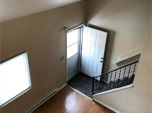 224 McCutcheon Ln APT B, Pittsburgh, PA 15235