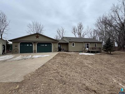 46481 279th St, Lennox, SD, 57039