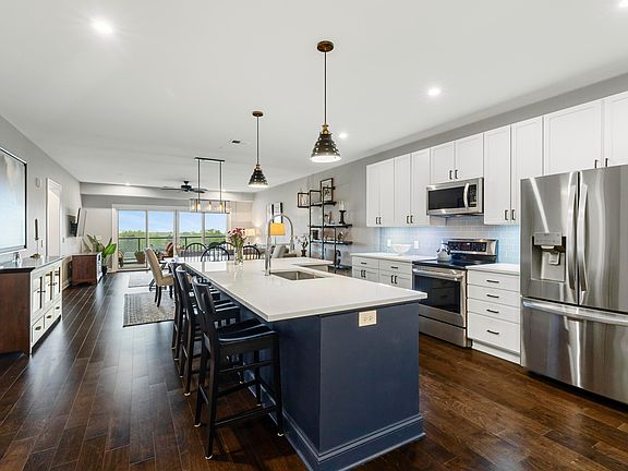2nd image of 5317 Highpointe Lakes Dr #404