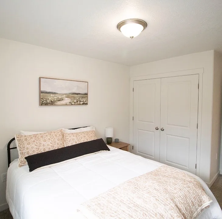 1014 W Quinn Rd #230