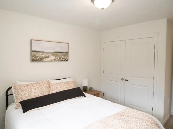 1014 W Quinn Rd, Pocatello, ID