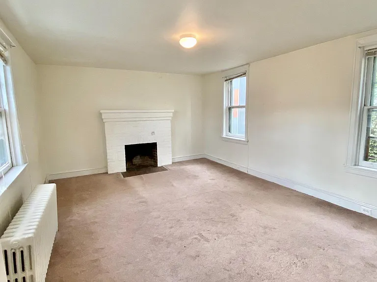 332-34 S 17th St #3C — Photo 13