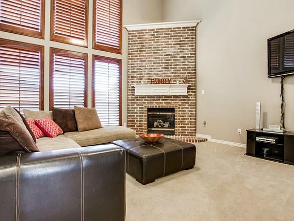 5th image of 2144 Woodhaven Dr