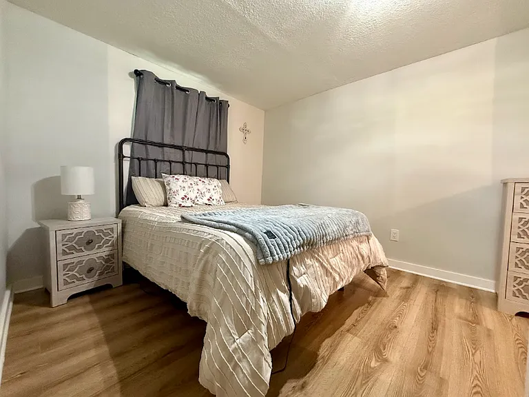 2445 Jones Rd #1 — Photo 12