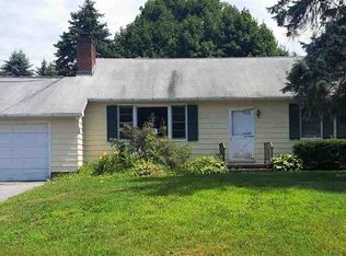526 Jacobsburg Rd, Nazareth, PA 18064