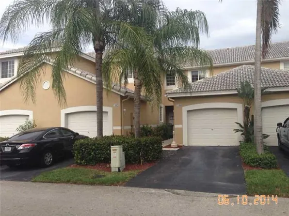 2192 Salerno Cir, Fort Lauderdale, FL 33327