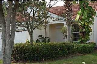 3rd image of 813 Sand Creek Cir