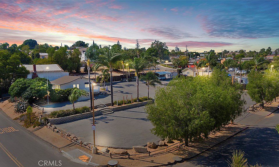 213 W Elder St, Fallbrook, CA 92028 Zillow