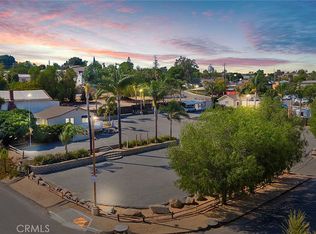 213 W Elder St, Fallbrook, CA 92028