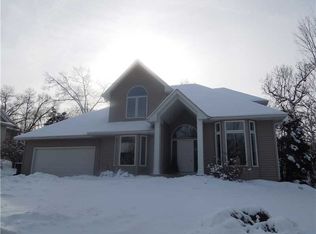 3575 Rimrock Dr NE, Cedar Rapids, IA 52402