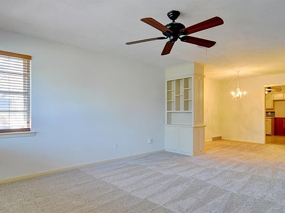 4th image of 6421 Brentwood Dr