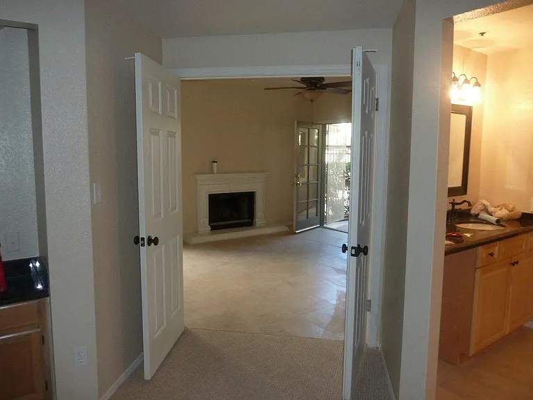 100 E Fillmore St #112 — Photo 15