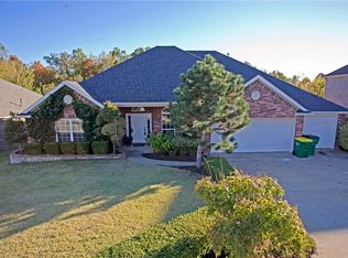 3479 Amberwood St, Springdale, AR 72762