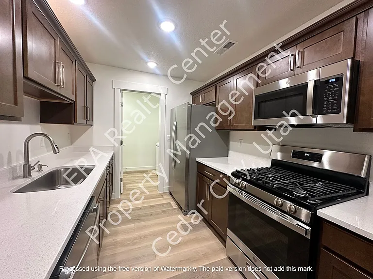 3917 Hawks Landing Loop — Photo 4