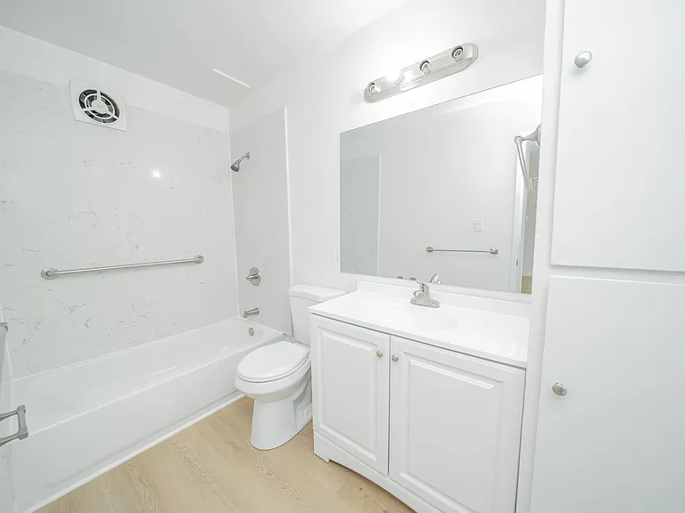 1640 5th Avenue — Photo 12