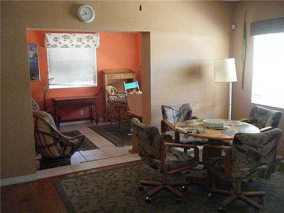 4th image of 6617 Bougainvilla Ave S