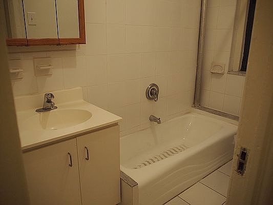 4th image of 546 W 147th St APT 4E
