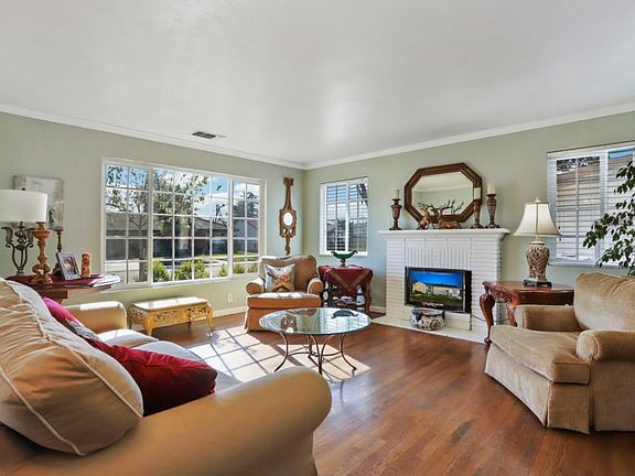 4th image of 2429 W Monterey Ave