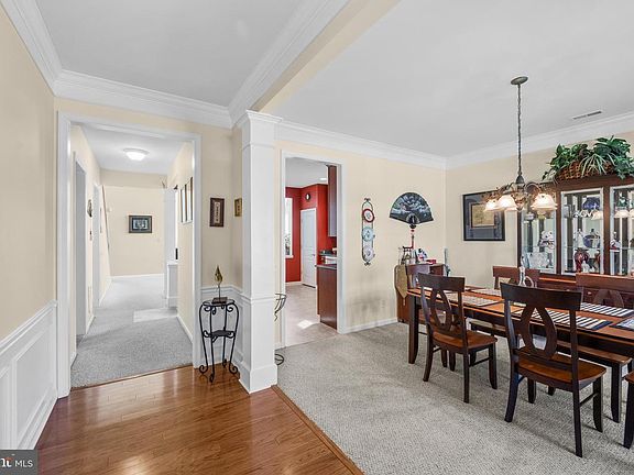 4th image of 328 Sentinel Ln