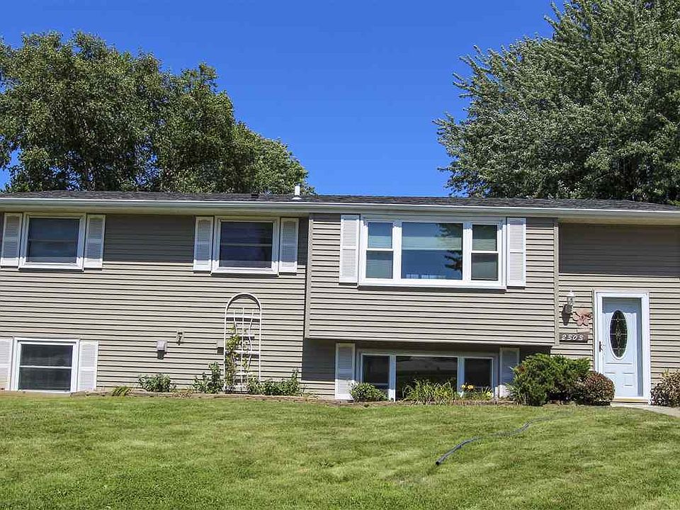 1st image of 2303 Coventry Ln