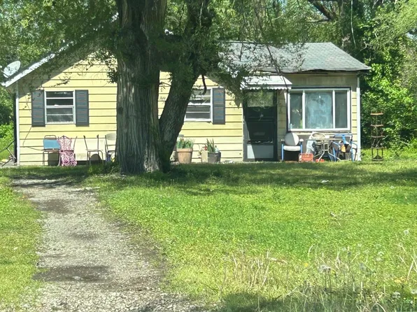 59 Jarvis Pl, East Saint Louis, IL 62207