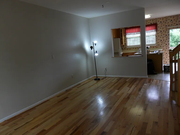 203 Golden Rain Ln — Photo 3