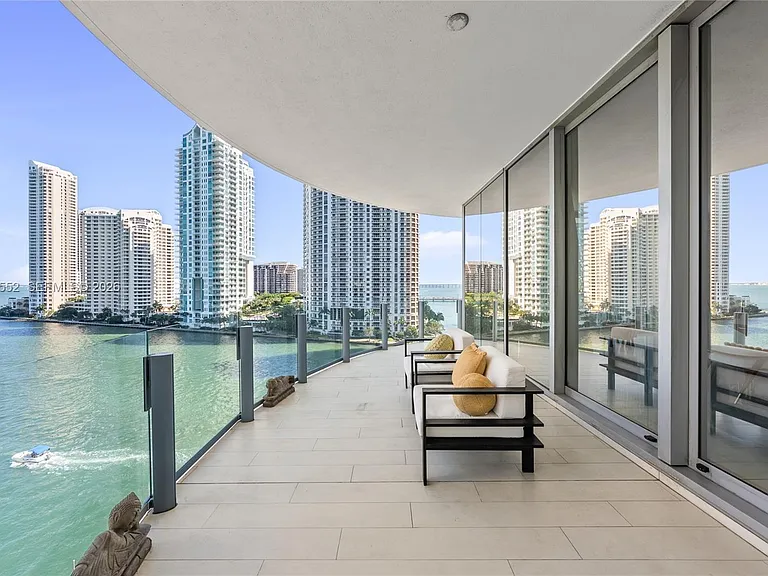 300 Biscayne Boulevard Way #901E — Photo 2