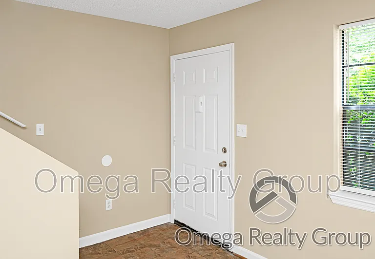 2109 Whetstone Ct — Photo 5