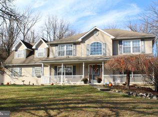 95 Benns Hill Rd, Bangor, PA 18013