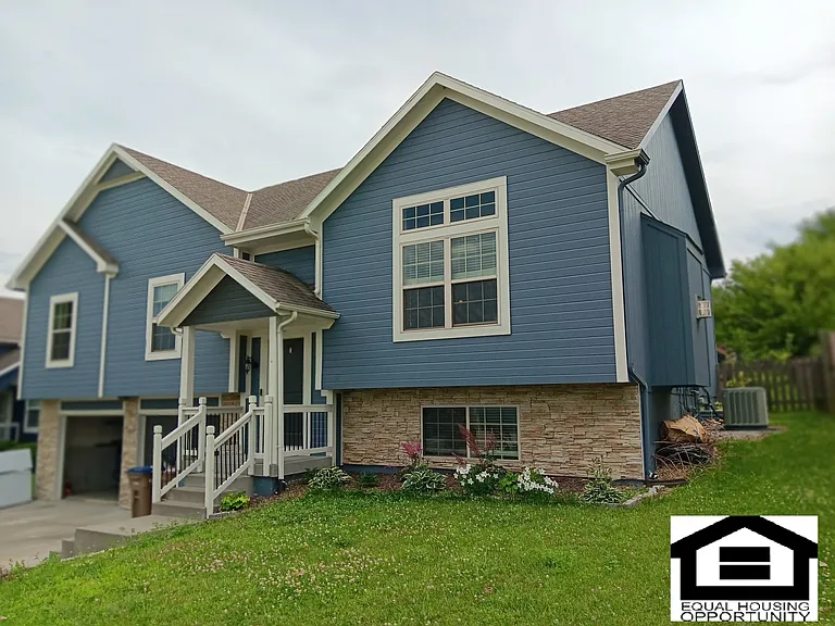 409 W Heritage Dr — Photo 1