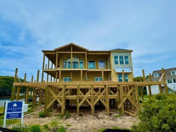 102 Ocean Drive, Oak Island, NC 28465