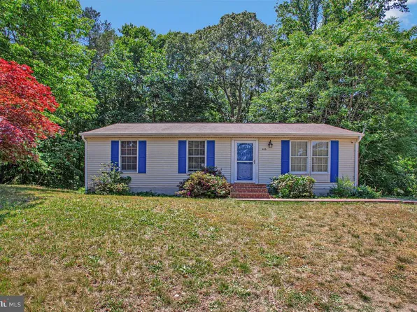406 Laurel Dr, Lusby, MD 20657