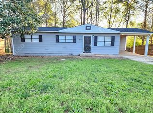 9121 Morris Dr SW, Covington, GA