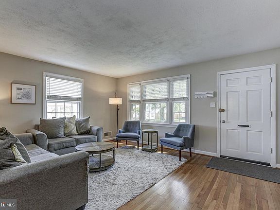 4th image of 1013 Kennon Ct