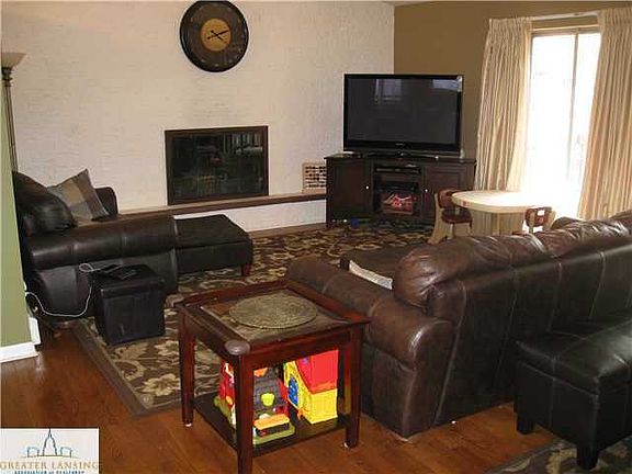 5th image of 1619 E Gilcrest Ave