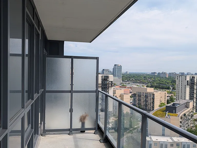 56 Manor Rd E #1711 — Photo 18