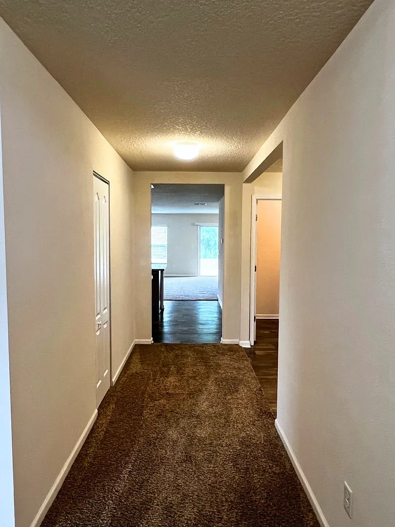 Building Photo - 232 Brooklet Cir