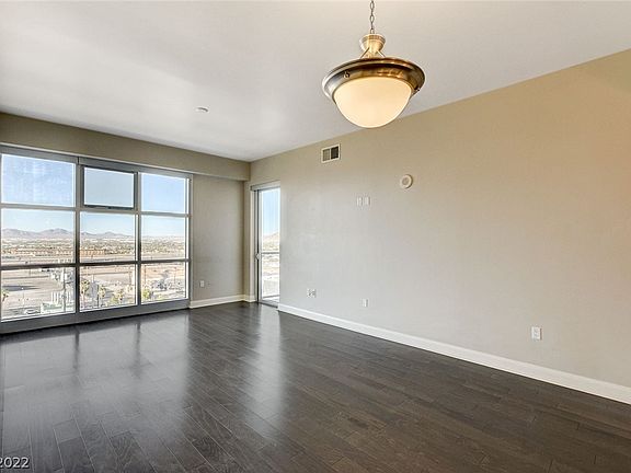 3rd image of 150 Las Vegas Blvd #919