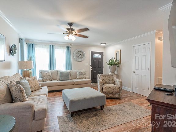 5th image of 112 McGinnis St