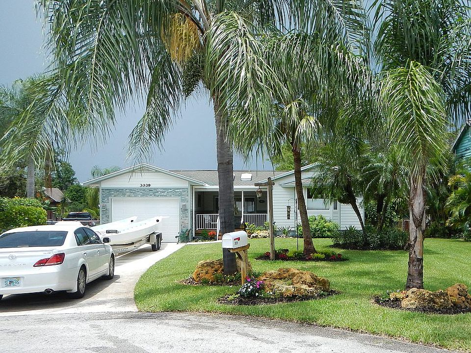 1st image of 3039 SW Woodland Trl
