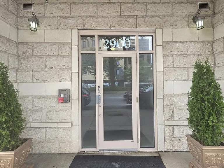 2900 W Irving Park Rd #305 — Photo 1