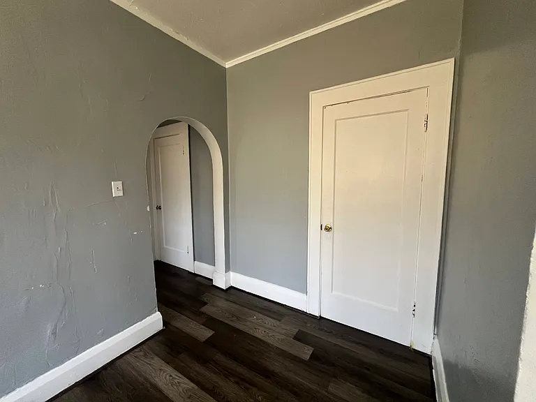 201 Ariana St #1 — Photo 6
