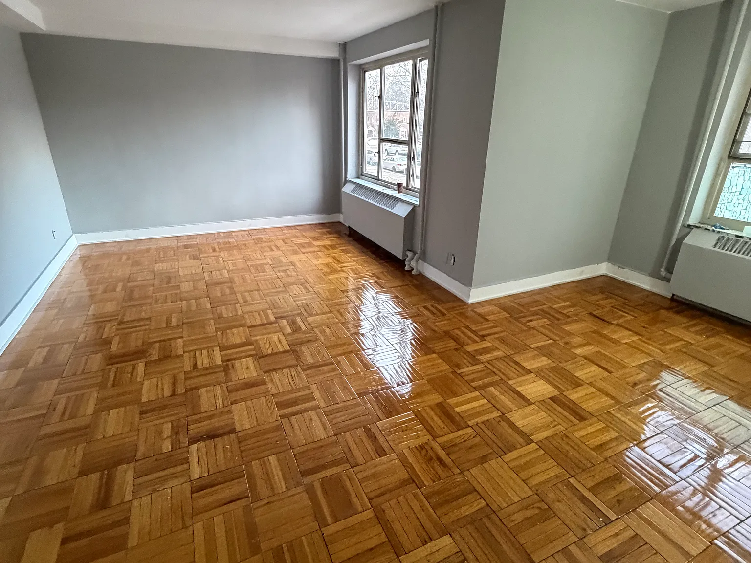 190th Ln, Fresh Meadows — Photo 2