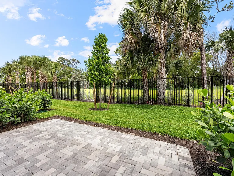 4333 Efendi Dr — Photo 40