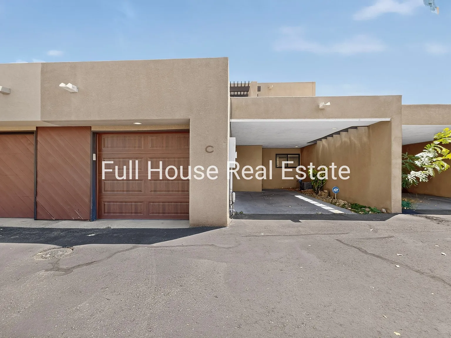 795 Tramway Ln NE — Photo 3